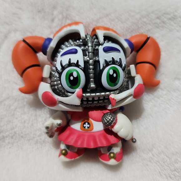 JUMPSCARE BABY Fnaf Mystery Mini (Walmart Exclusive 1/36) RARE COLLECTIBLE